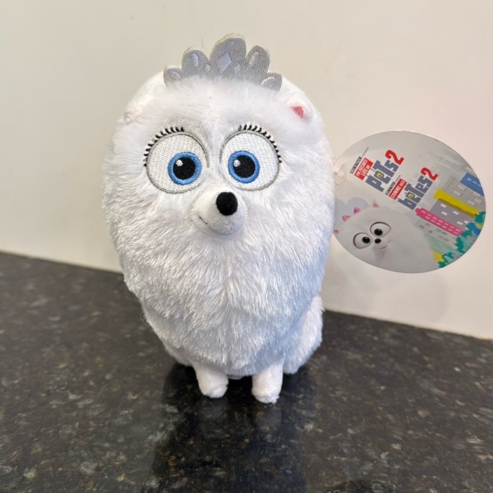 The Secret Life Of Pets 2 Gidget Plush Toy Cuddle Silver Crown